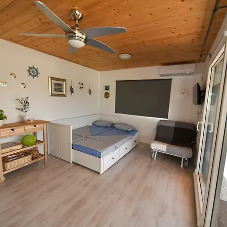 Mobile House Vitamin Sea 度假居